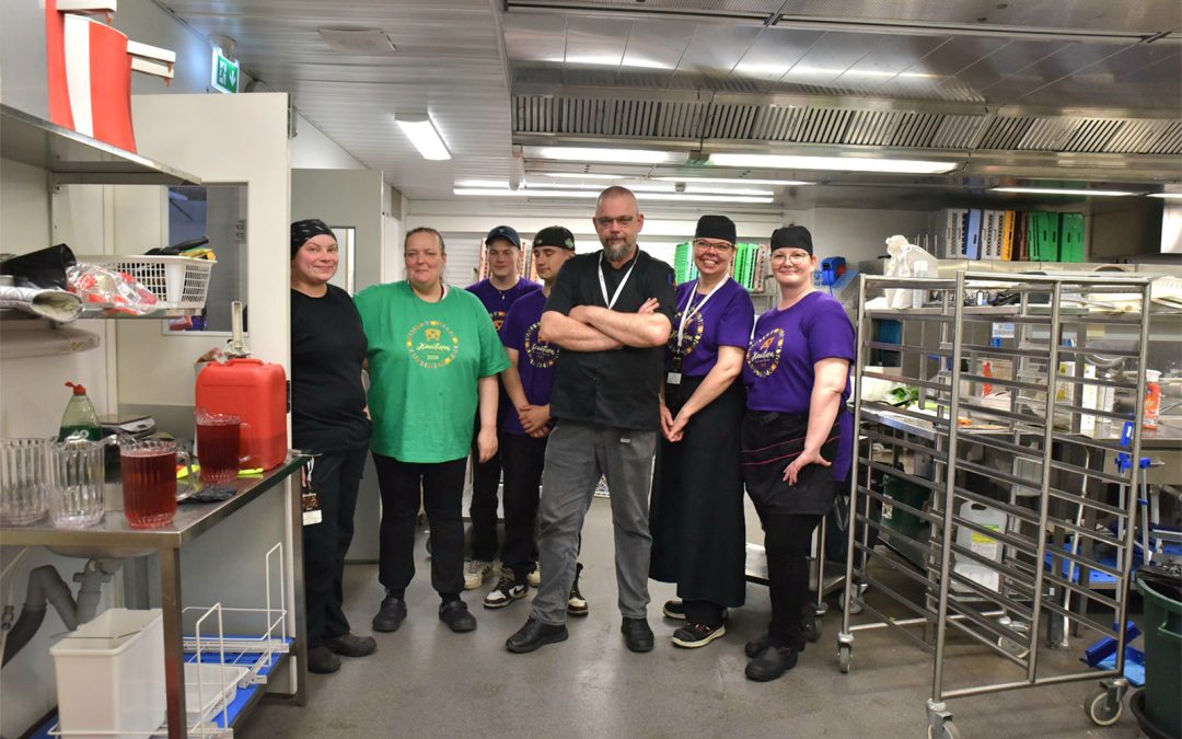 Pelimannit syövät 2520 kananmunaa viikon aikana